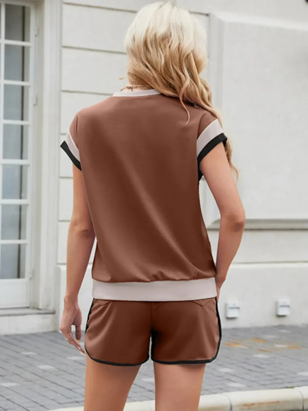 Contrast Round Neck Top and Shorts Set - tif-shop24.de