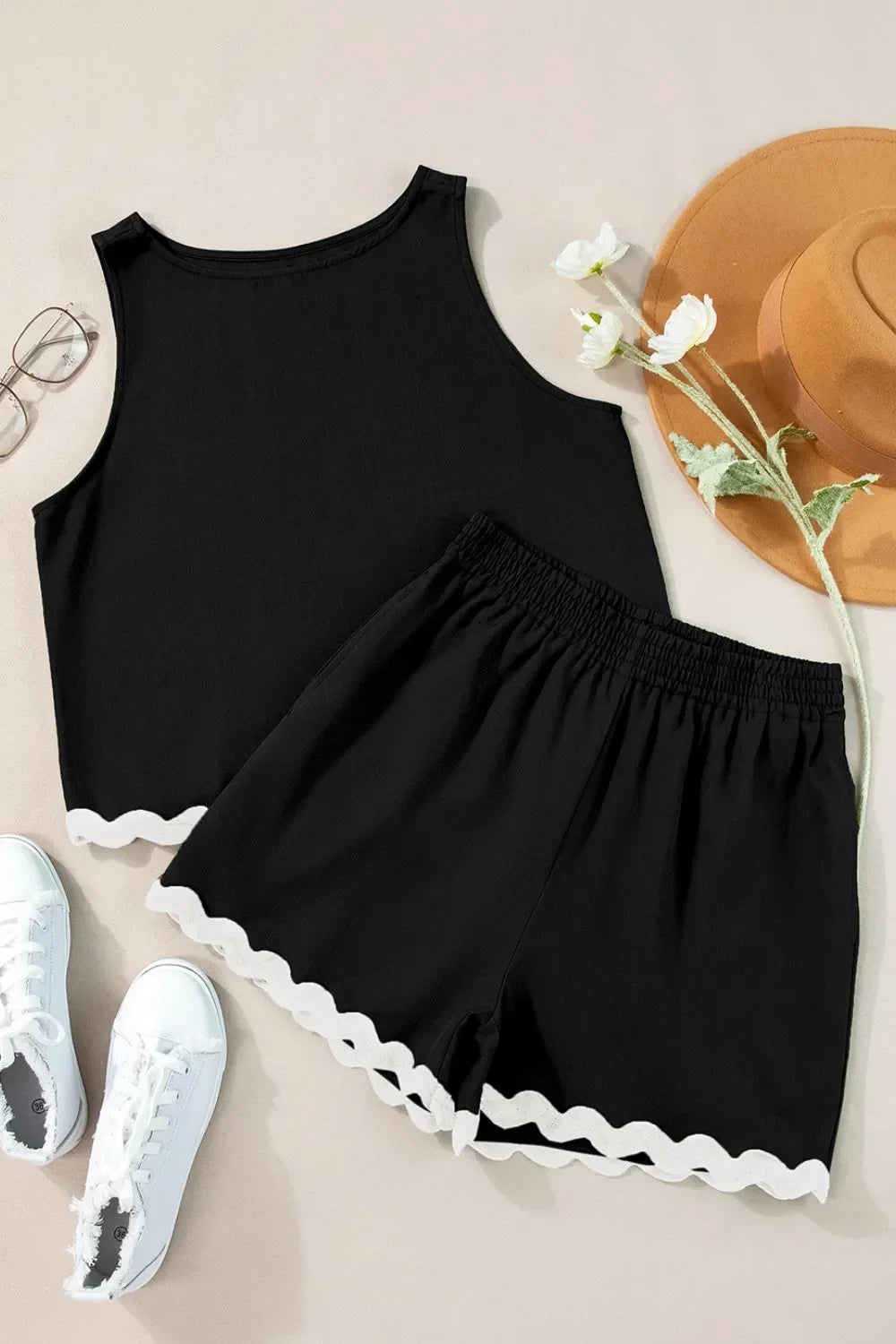 Ricrac Trim Tank Top and Elastic Waist Shorts Set - tif-shop24.de