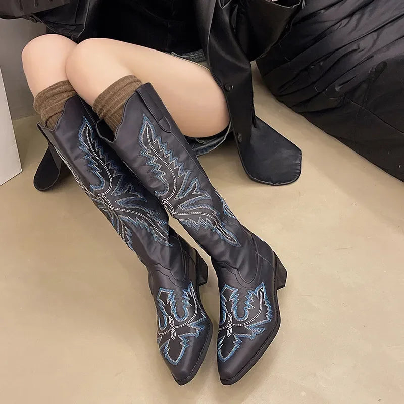 Embroidered Point Toe Block Heels Boots - tif-shop24.de