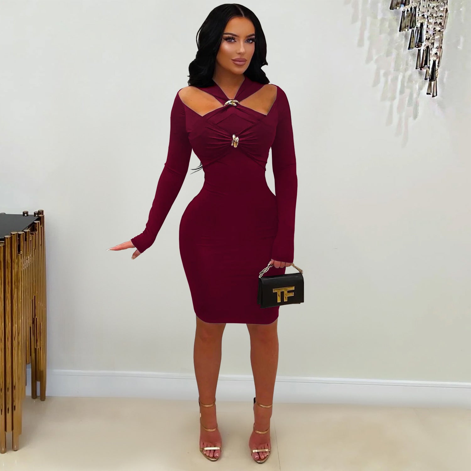 Chic Off-Shoulder Fitted Bodycon Solid Color Dress