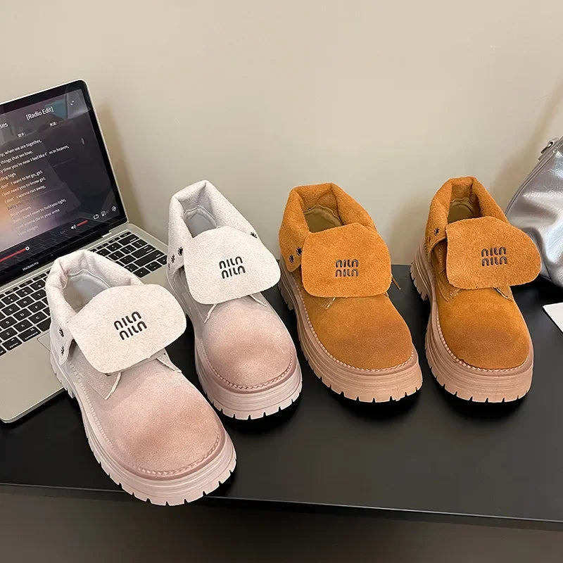 Lace Up Round Toe Platform Boots - tif-shop24.de