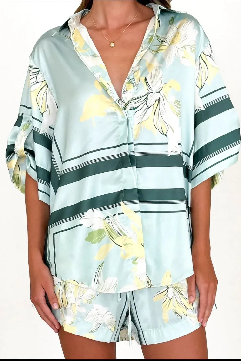 Printed Collared Neck Top and Shorts Set - tif-shop24.de