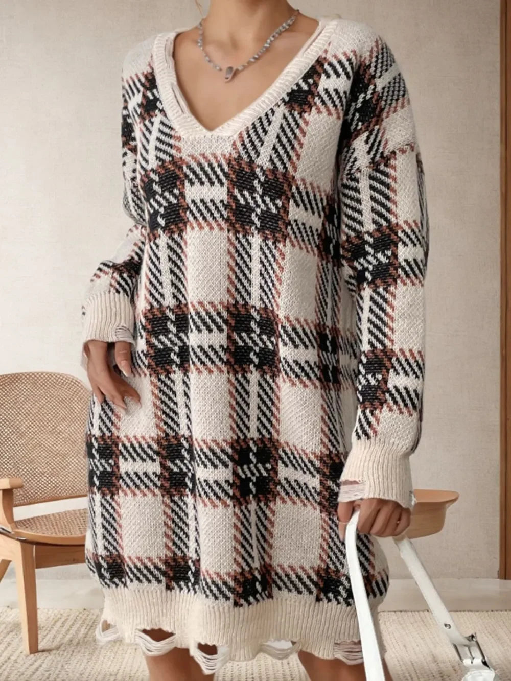 Distressed Plaid V-Neck Long Sleeve Sweater Dress - tif-shop24.de
