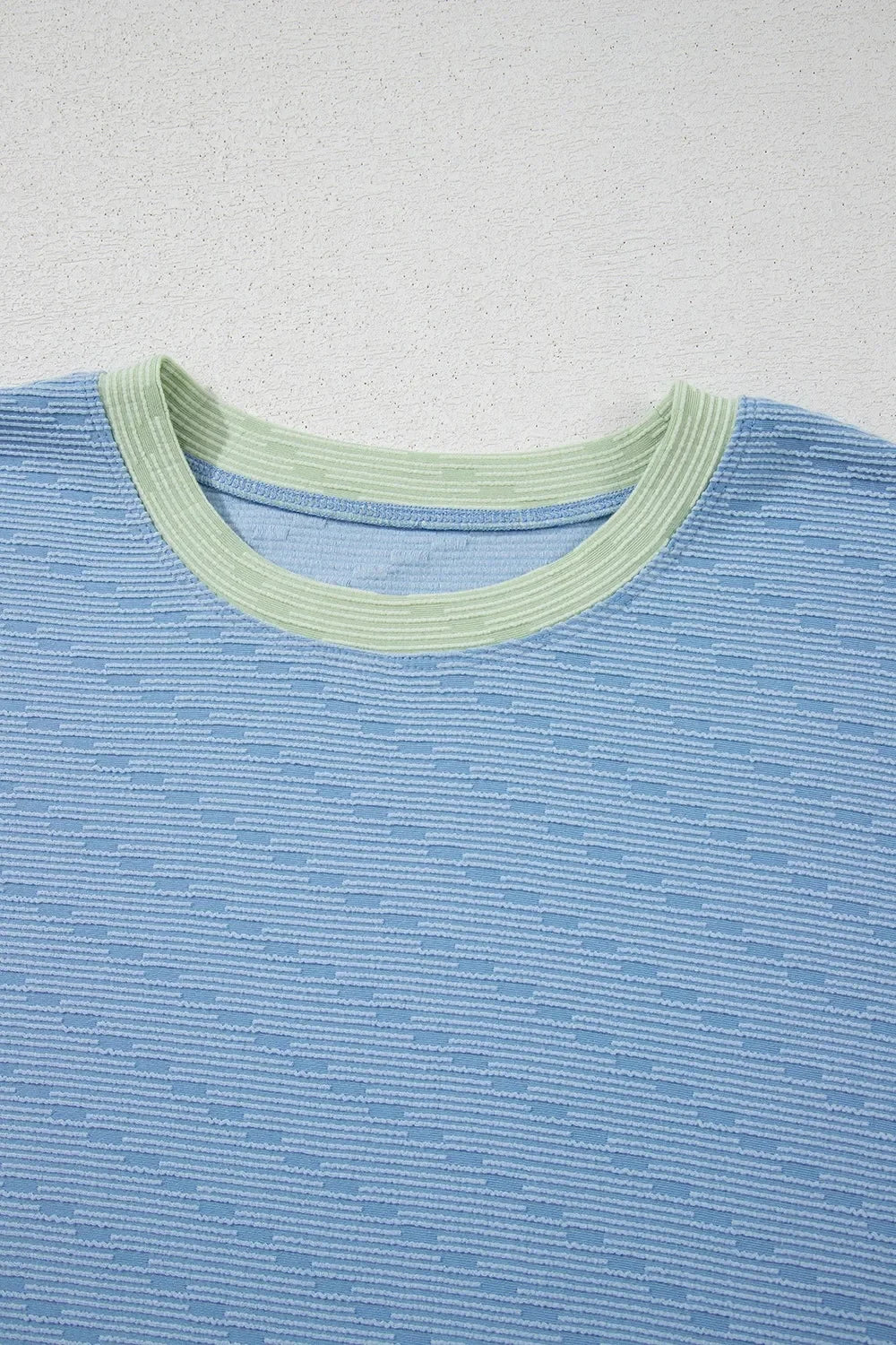 Contrast Round Neck Top and Shorts Set - tif-shop24.de