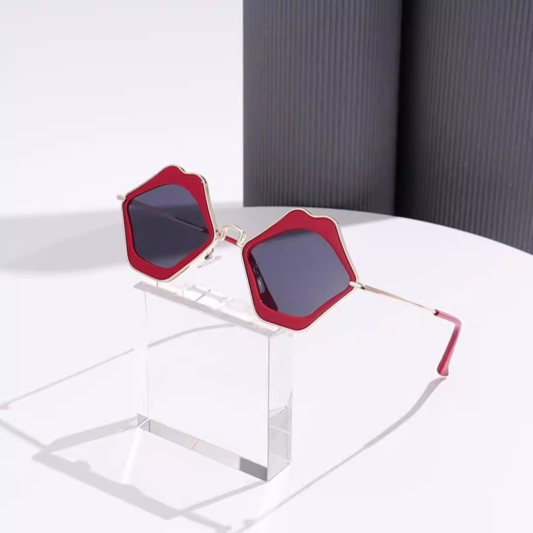 Lip metal sexy sunglasses with UV protection