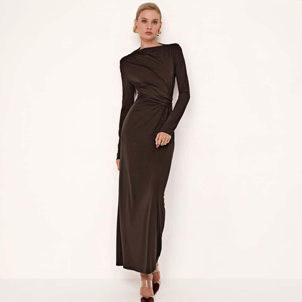 Fashionable  Women's Bodycon Pleated Dress with Waist Cinching, Casual Wear, Autumn Season