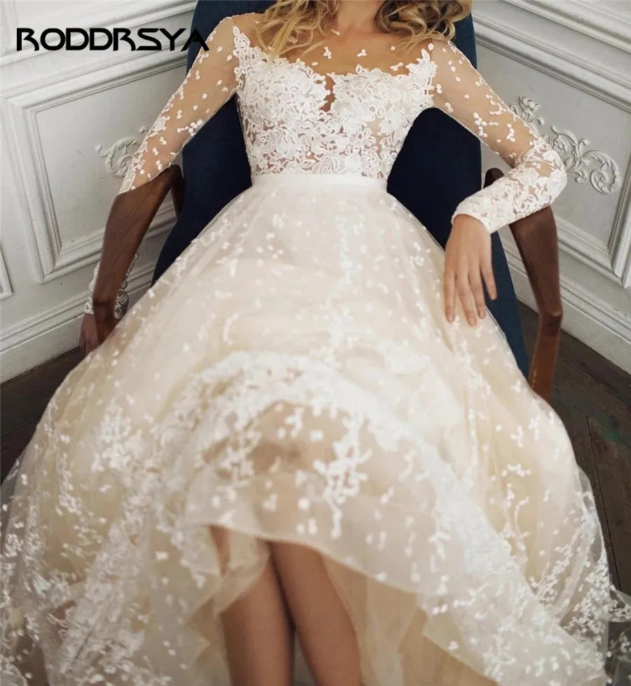 Champagner Brautkleid A-Linie mit U-Ausschnitt Langarm 