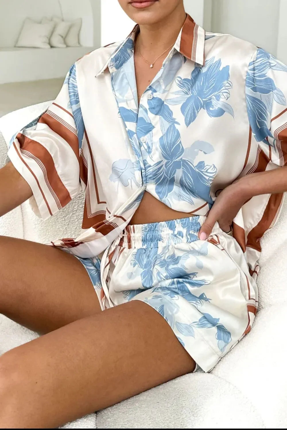 Printed Collared Neck Top and Shorts Set - tif-shop24.de