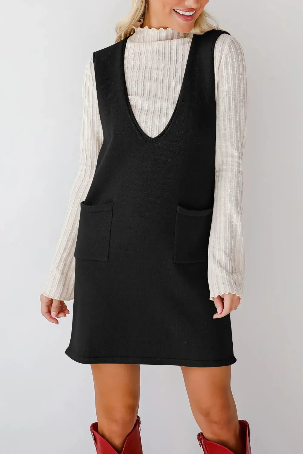 Lovelet Pocketed V-Neck Mini Sweater Overall Dress - tif-shop24.de