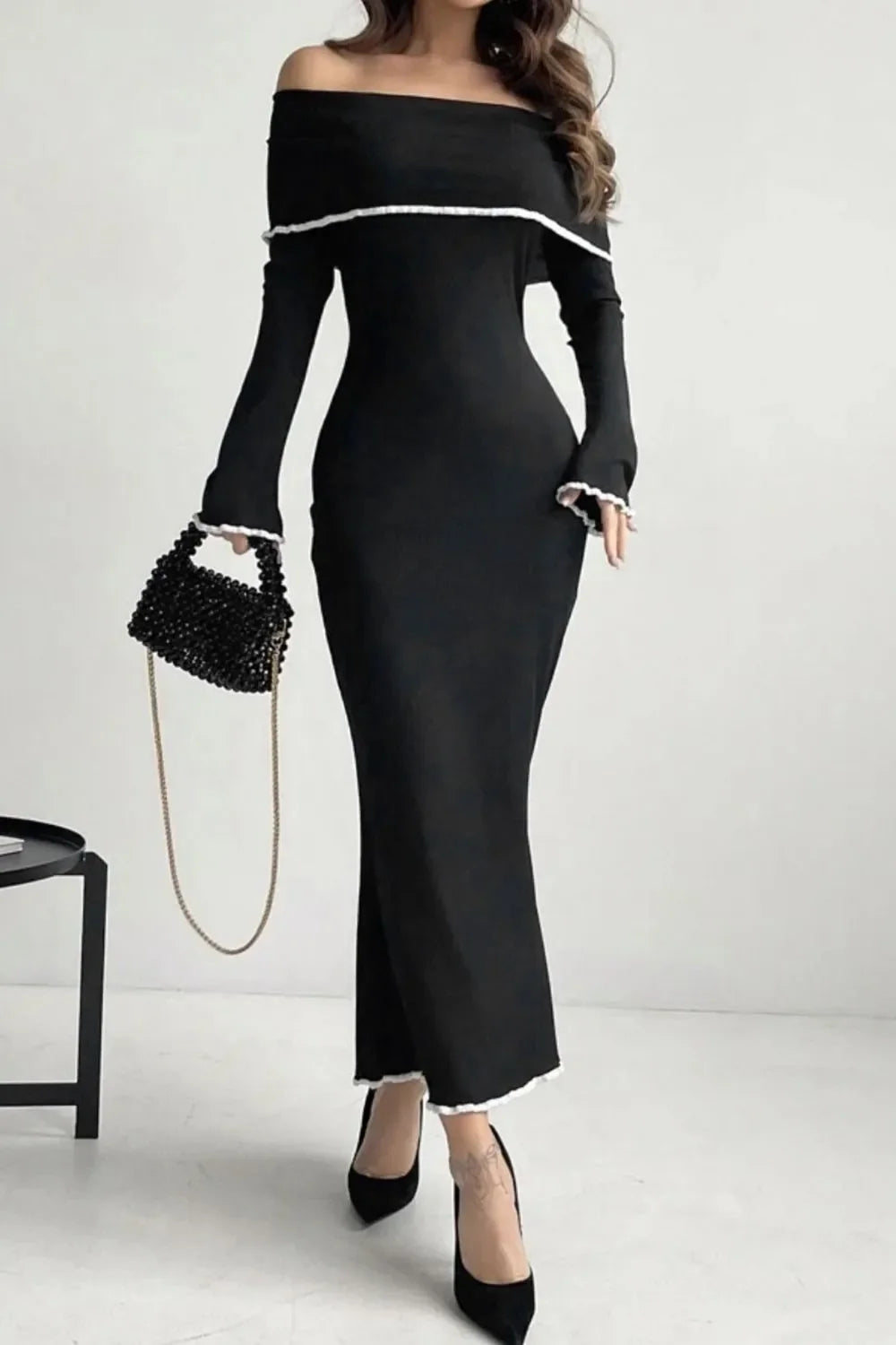 Contrast Trim Off-Shoulder Long Sleeve Maxi Sweater Dress - tif-shop24.de