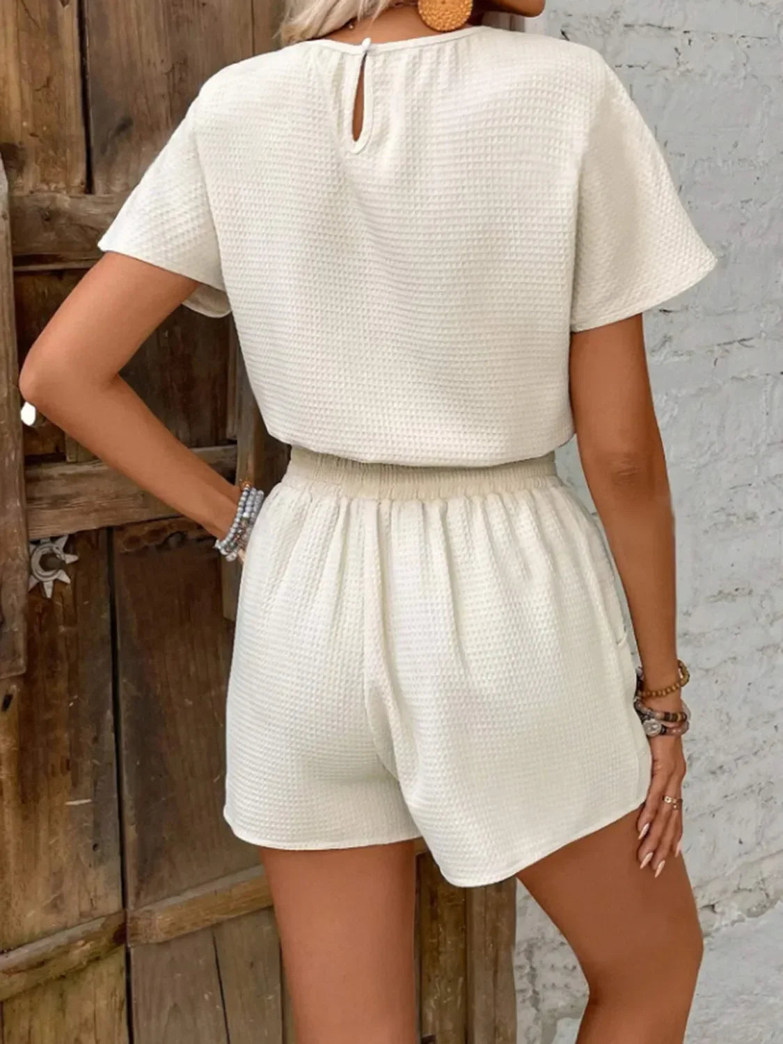 Round Neck Short Sleeve Top and Shorts Set - tif-shop24.de
