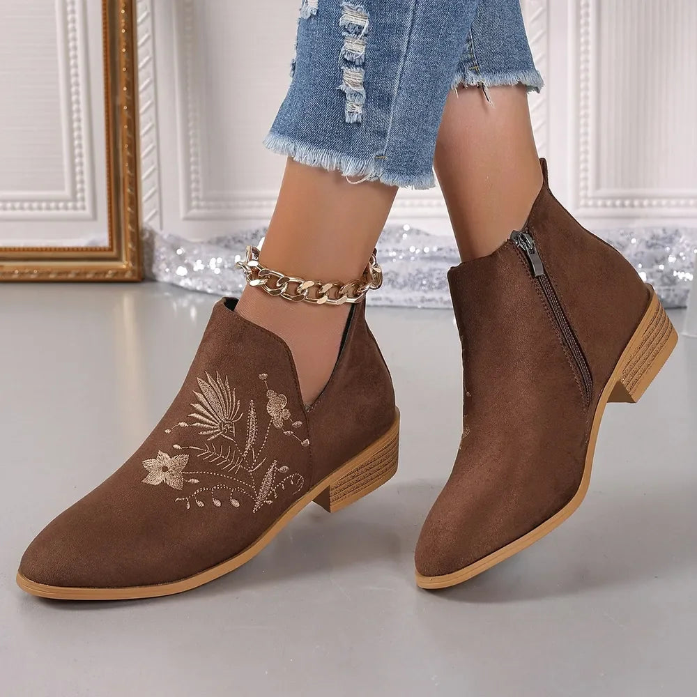 Embroidered Suede Point Toe Block Heel Boots - tif-shop24.de