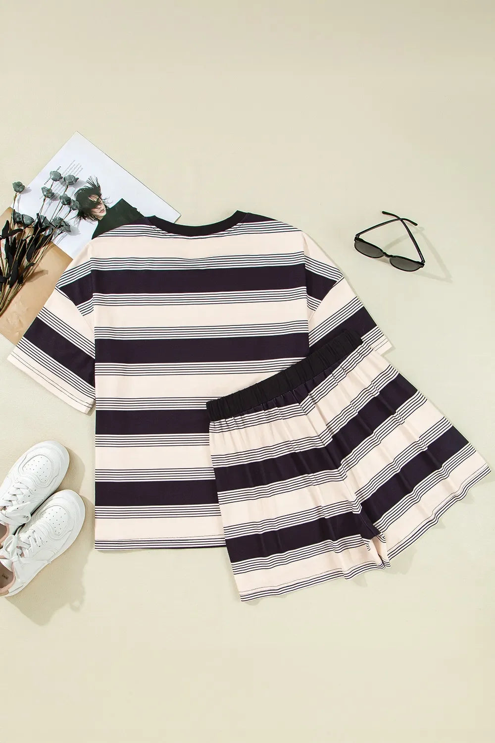 Stripe Half Sleeve T-Shirt and High Waist Pocketed Shorts Set - tif-shop24.de