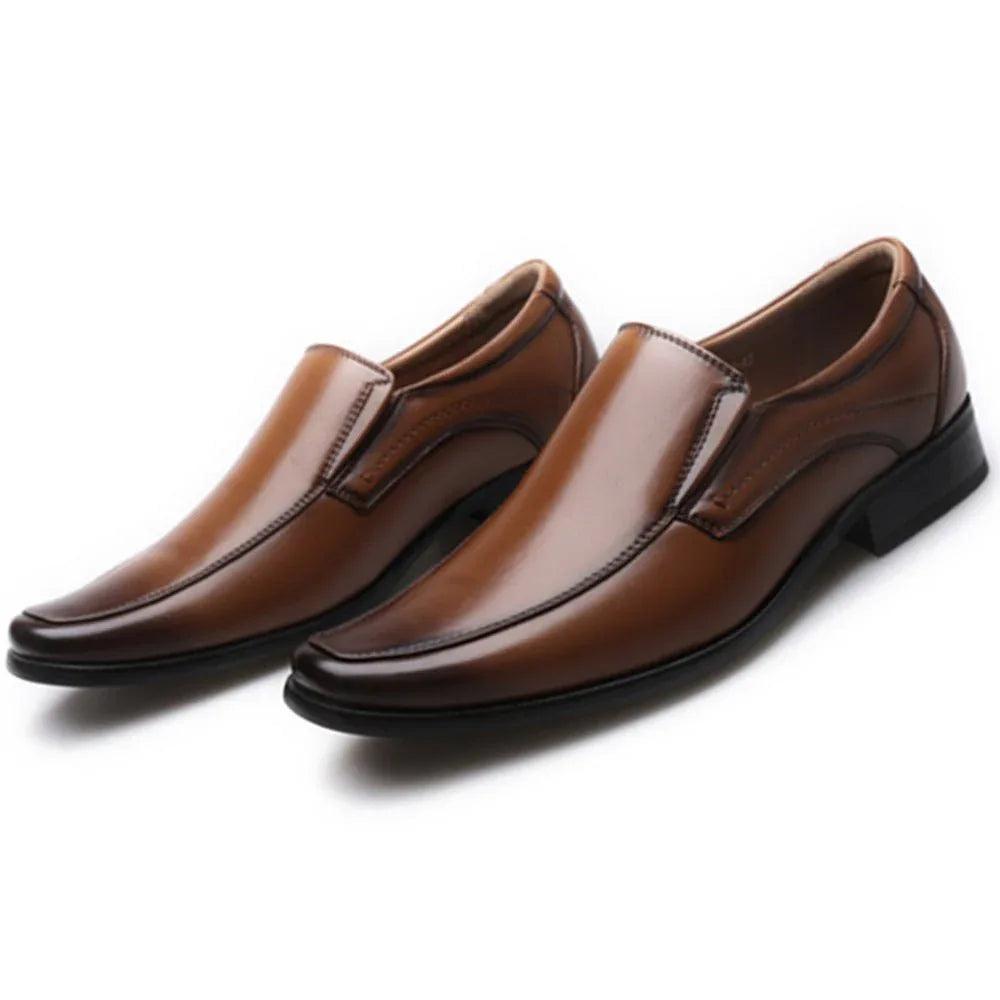 Men's leather Luxury Business elegant color polishing shoes 
