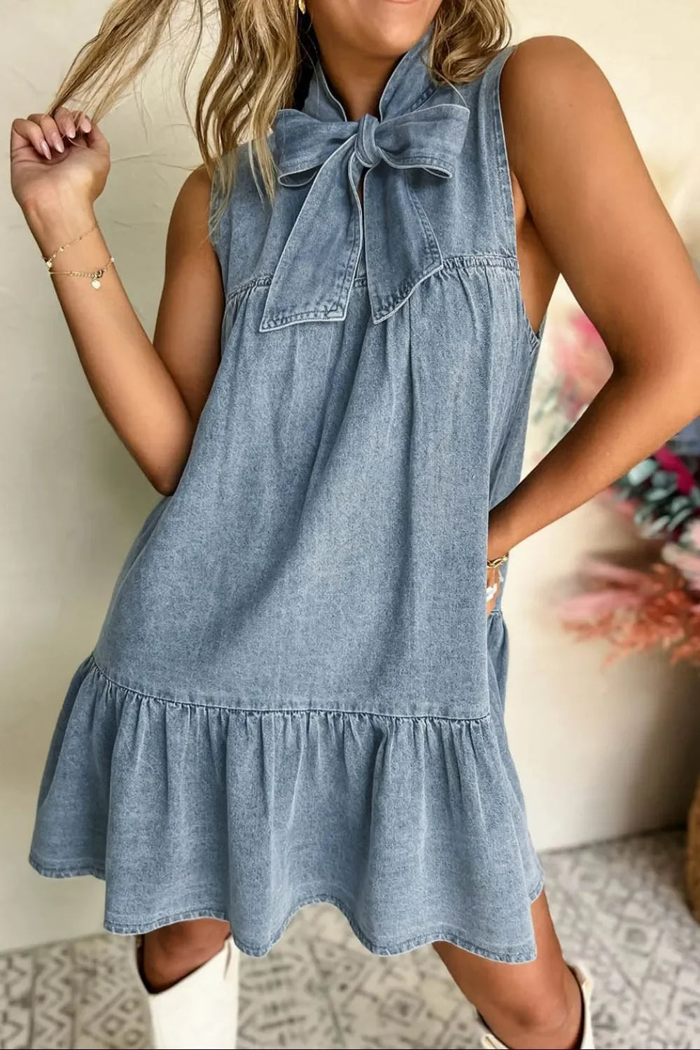 Tie Neck Sleeveless Denim Dress - tif-shop24.de