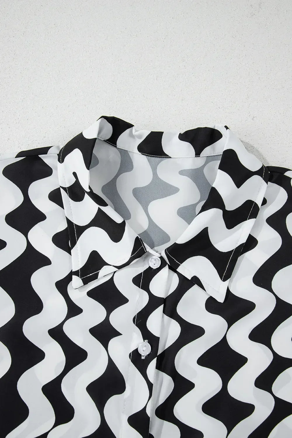 Button Down Contrast Striped Cover-Up - tif-shop24.de