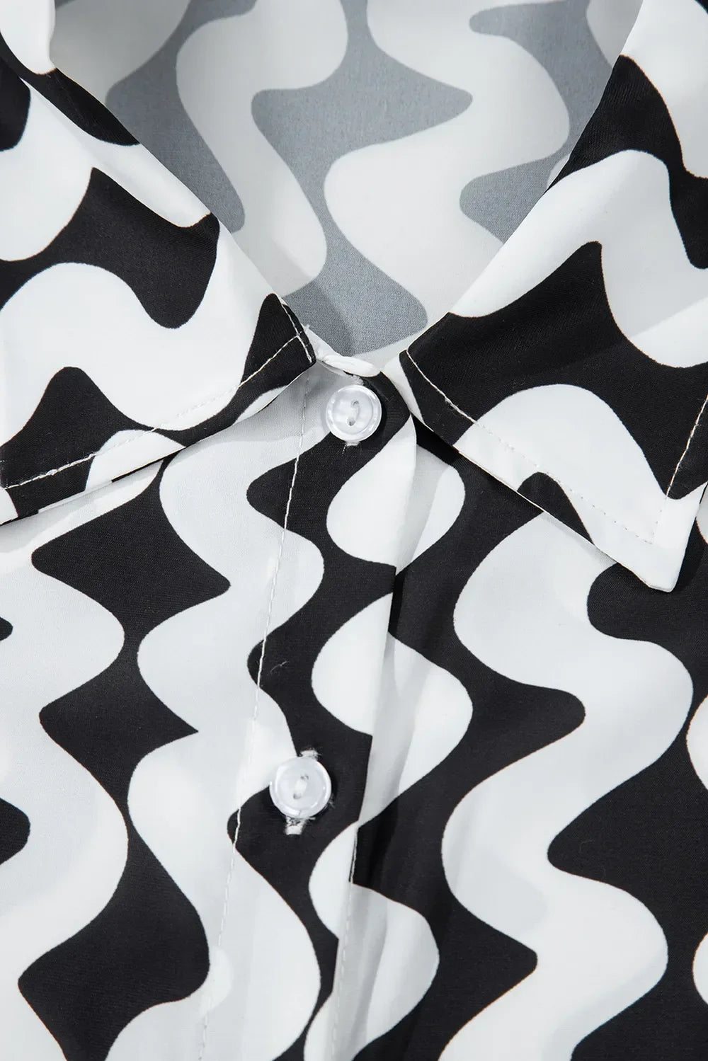 Button Down Contrast Striped Cover-Up - tif-shop24.de