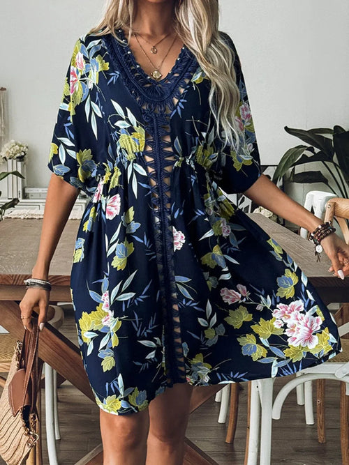 Crochet Front V-Neck Printed Cover-Up - tif-shop24.de