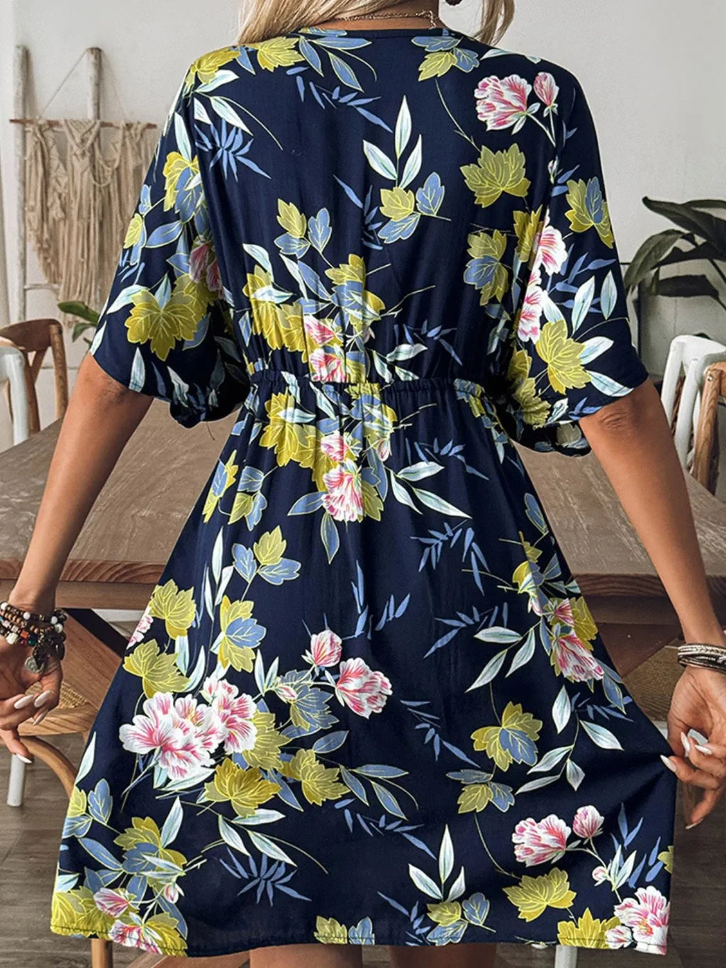 Crochet Front V-Neck Printed Cover-Up - tif-shop24.de