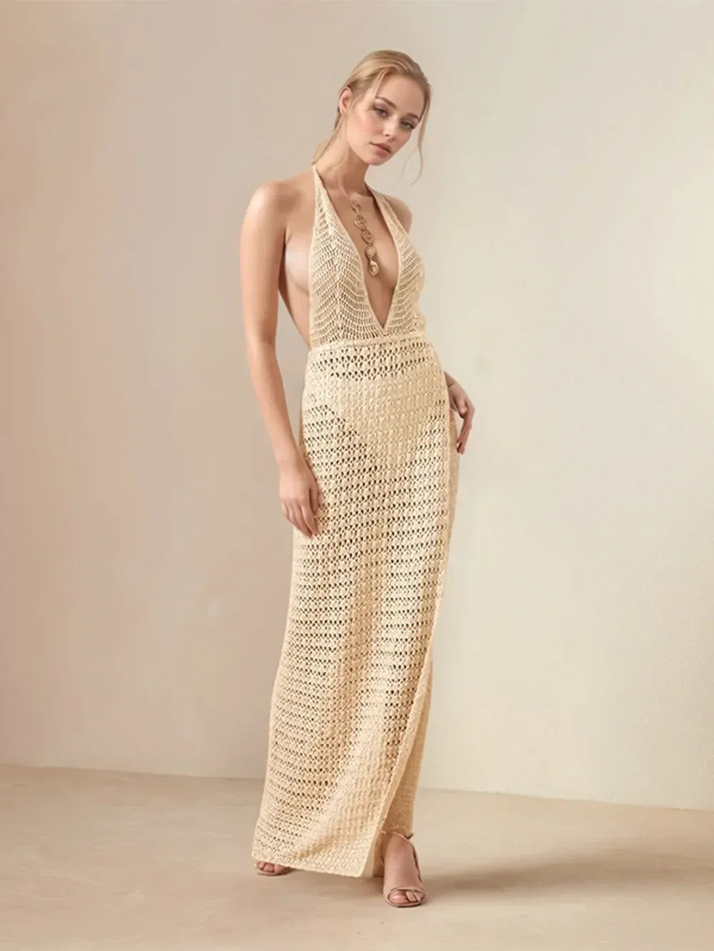 Hollow Out Halter Neck Cover-Up Dress - tif-shop24.de