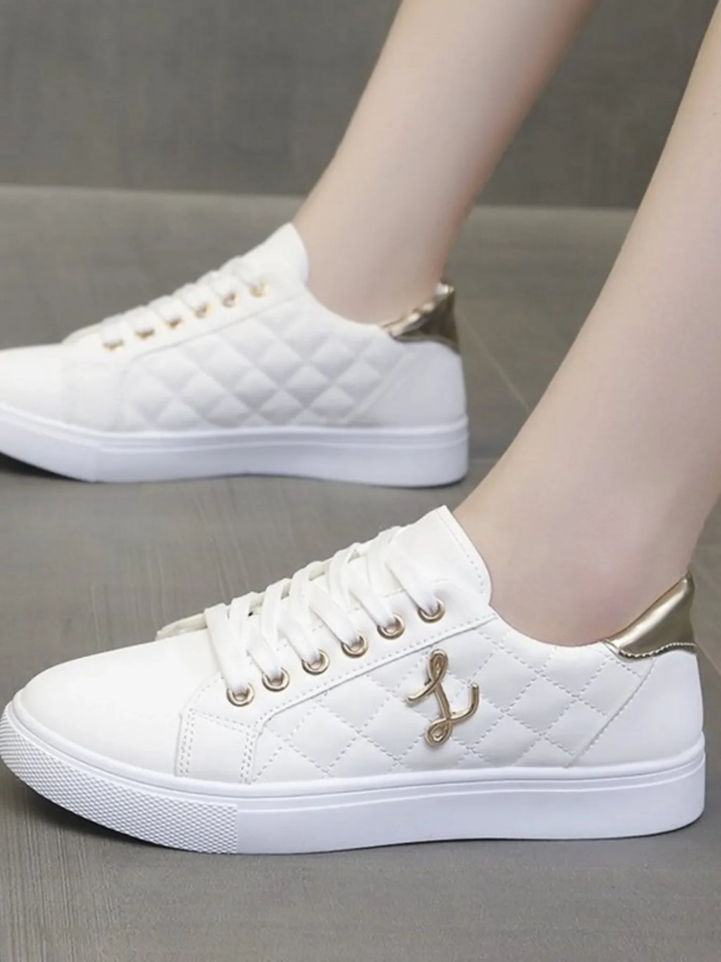 Quilted Platform Sneakers with Metallic Gold Accents - tif-shop24.de