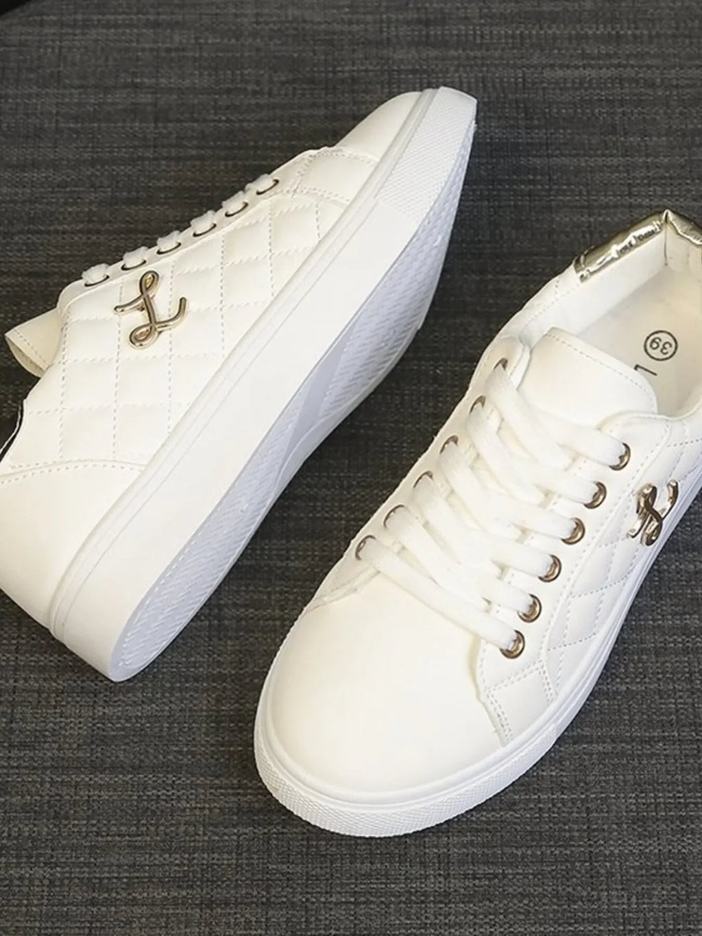 Quilted Platform Sneakers with Metallic Gold Accents - tif-shop24.de