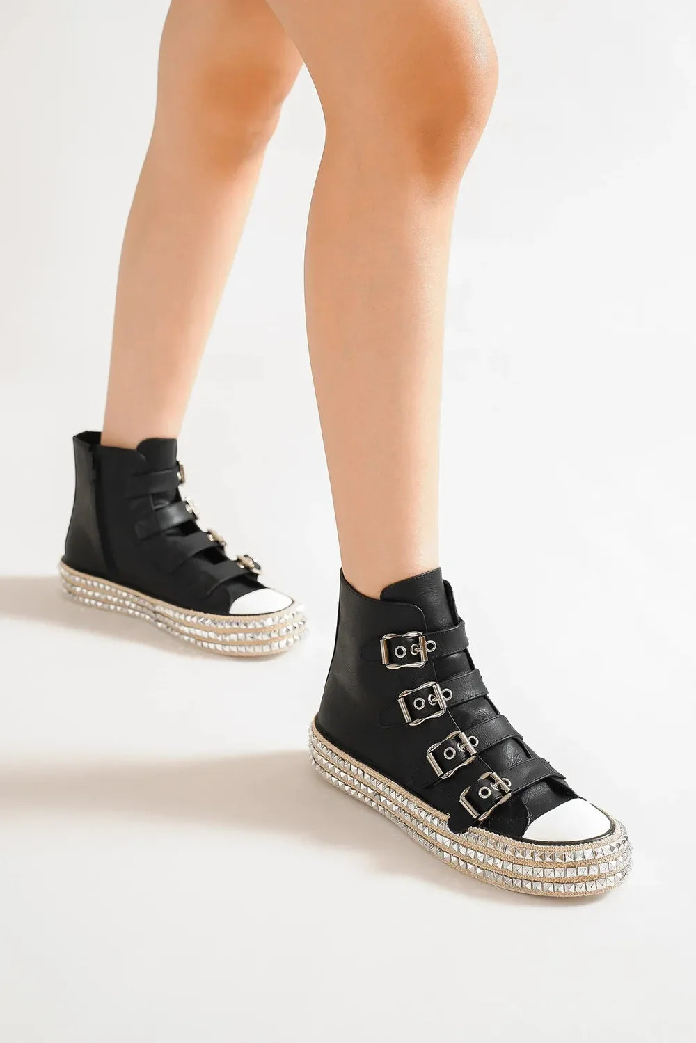 Beast Fashion Multi-Buckle Straps Studded Platform Sneakers - tif-shop24.de