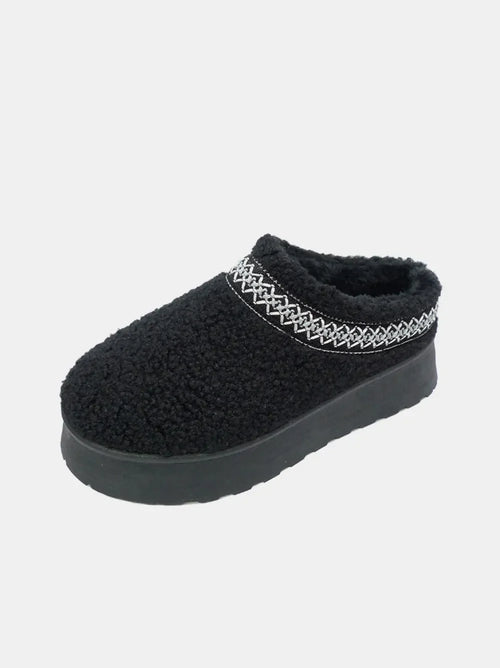 WILD DIVA Embroidered Trim Platform Sherpa Boots - tif-shop24.de