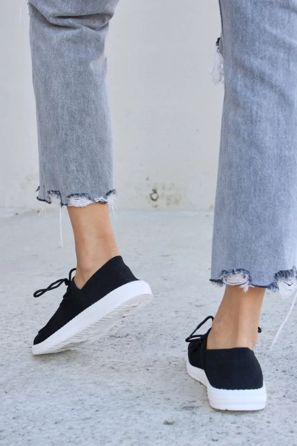 Forever Link Flat Round Toe Lace-Up Sneakers - tif-shop24.de
