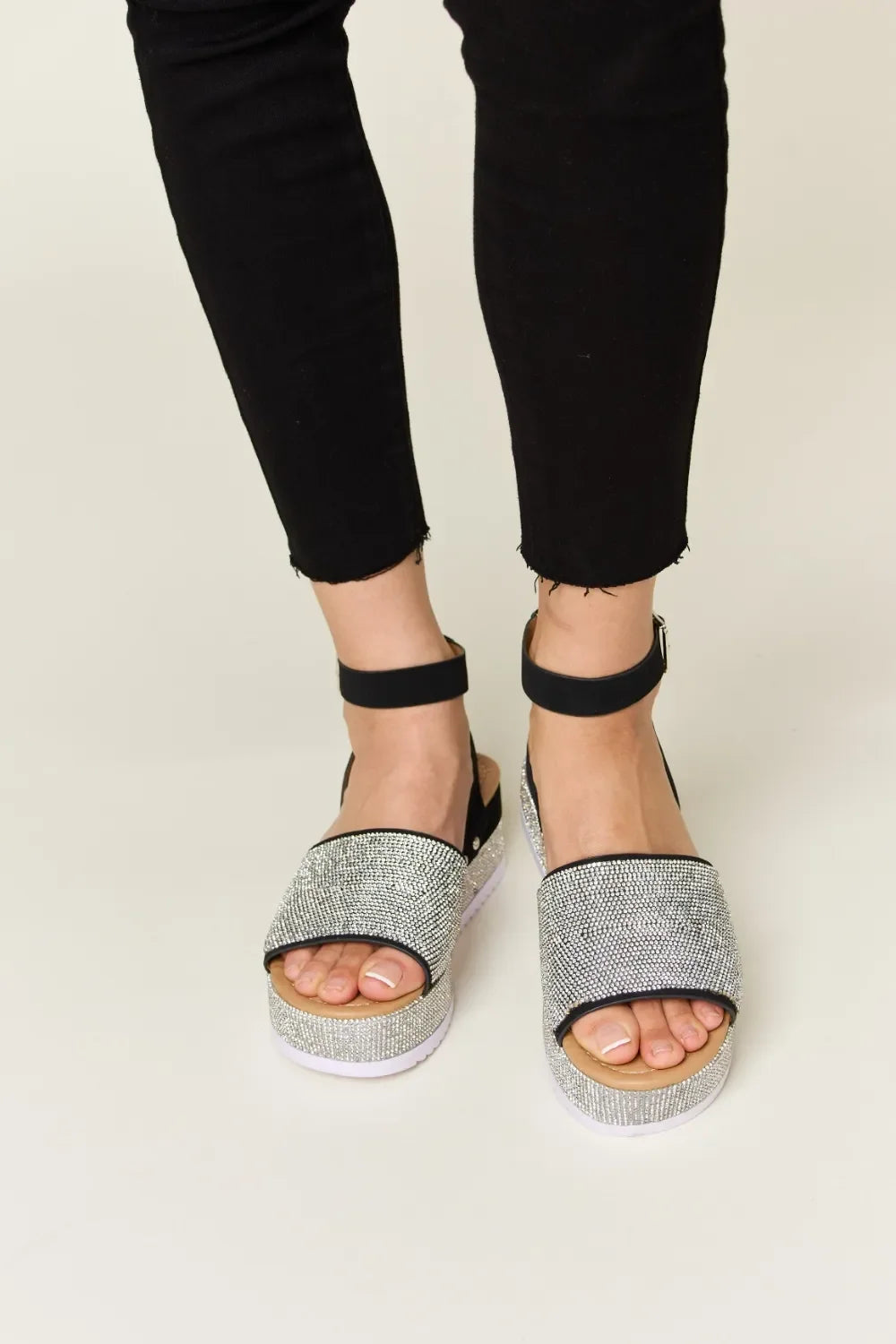 Forever Link Rhinestone Buckle Strappy Wedge Sandals - tif-shop24.de