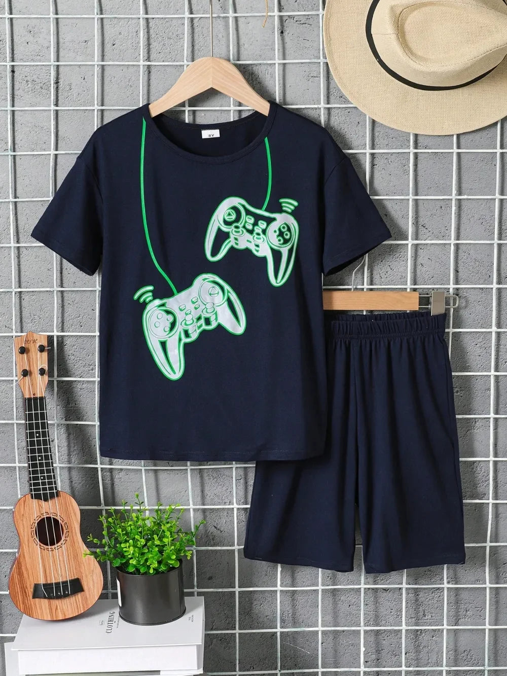 Children's Graphic Round Neck T-Shirt and Pants Set - tif-shop24.de
