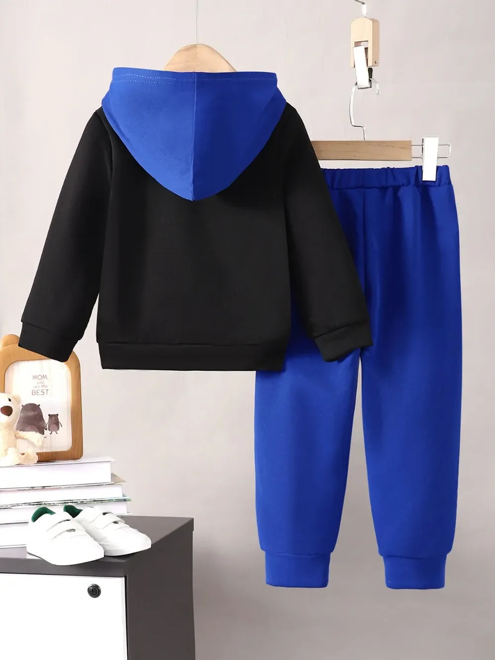 Children's Cartoon Graphic Hoodie and Pants Set - tif-shop24.de