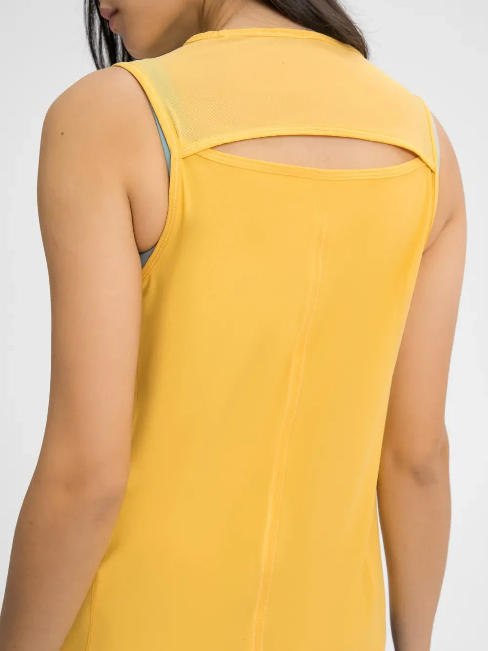 Millennia Cutout Back Round Neck Active Tank - tif-shop24.de