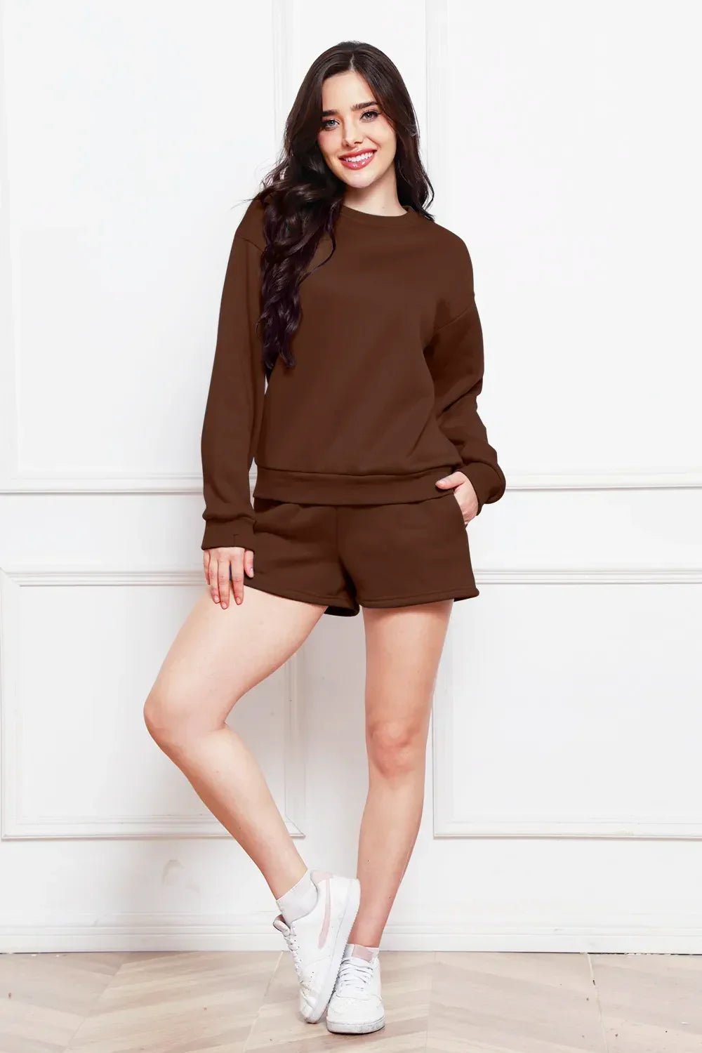 Round Neck Long Sleeve Sweatshirt and Drawstring Shorts Set - tif-shop24.de