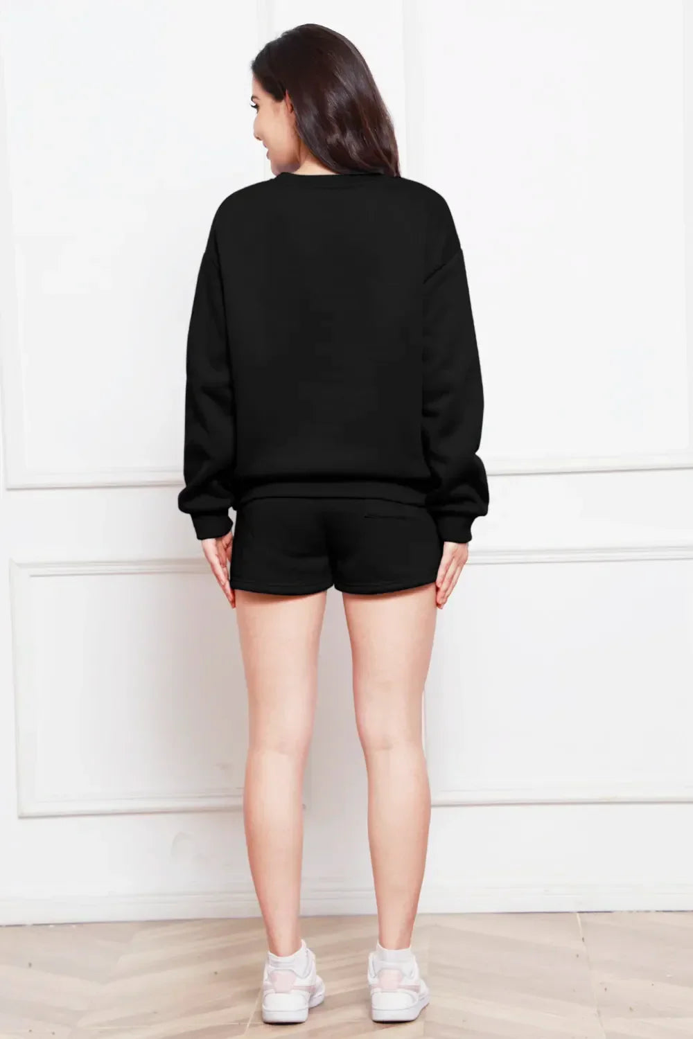 Round Neck Long Sleeve Sweatshirt and Drawstring Shorts Set - tif-shop24.de