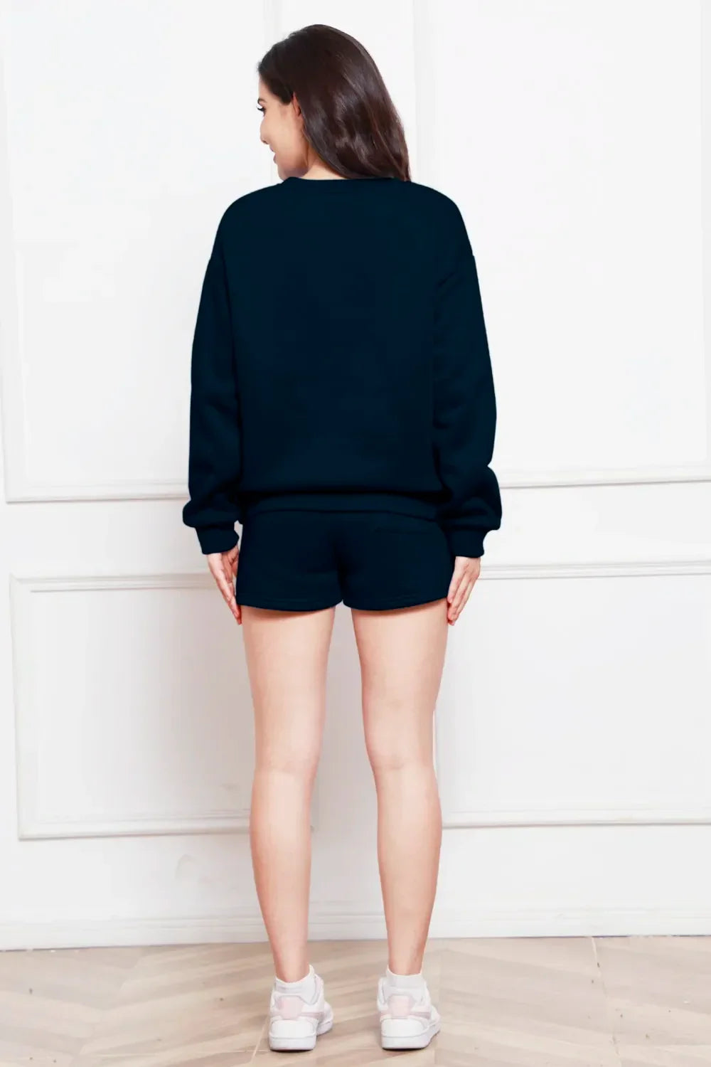 Round Neck Long Sleeve Sweatshirt and Drawstring Shorts Set - tif-shop24.de