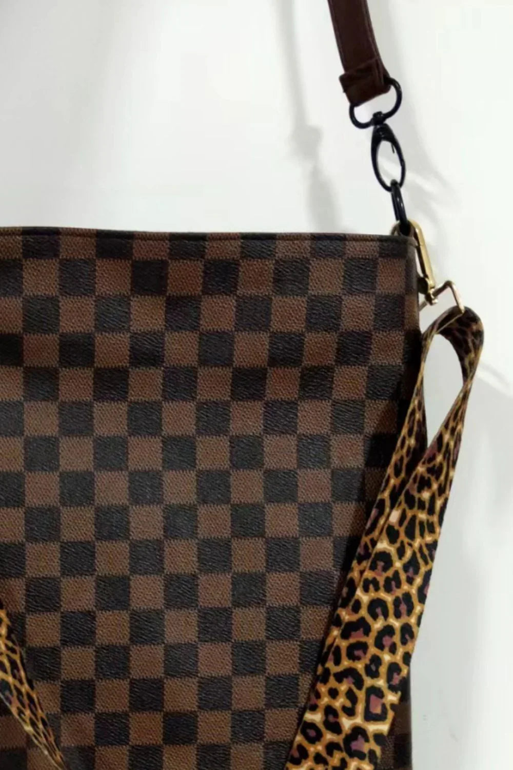 Adored PU Leather Shoulder Bag with Tassel - tif-shop24.de