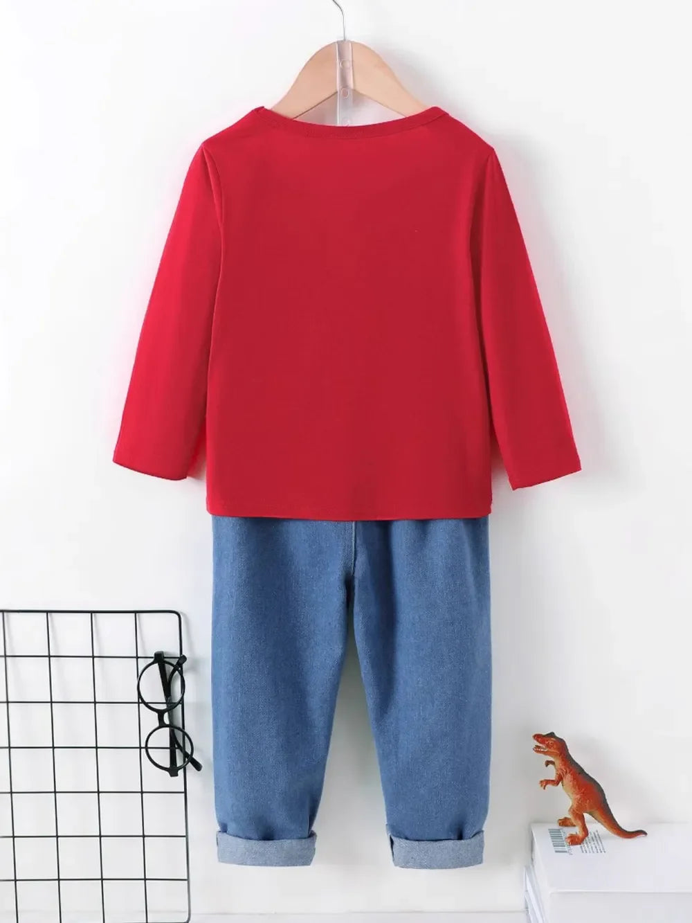 Dinosaur Round Neck Long Sleeve Top and Distressed Pants Set - tif-shop24.de