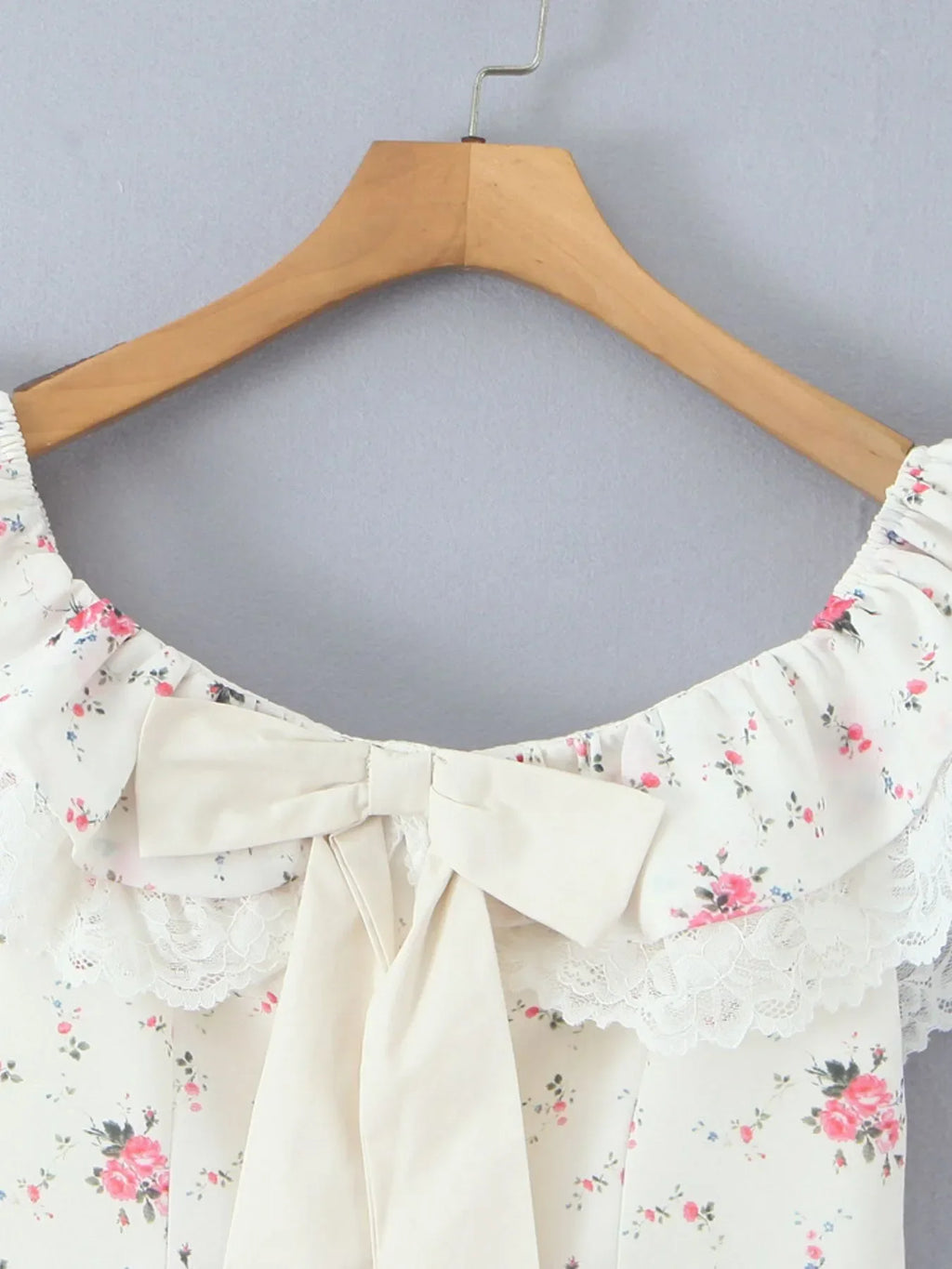 Off-Shoulder Floral Lace Trim Mini Dress - tif-shop24.de