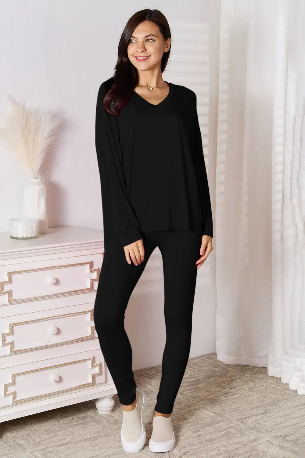 Basic Bae Bamboo Full Size V-Neck Long Sleeve Top and Pants Lounge Set - tif-shop24.de
