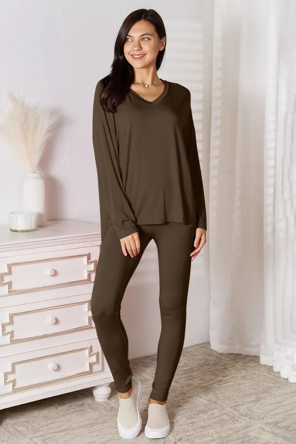 Basic Bae Bamboo Full Size V-Neck Long Sleeve Top and Pants Lounge Set - tif-shop24.de