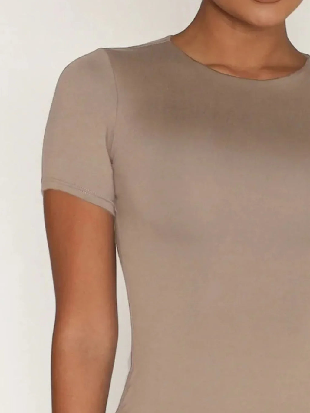 Round Neck Short Sleeve Swim Top - tif-shop24.de