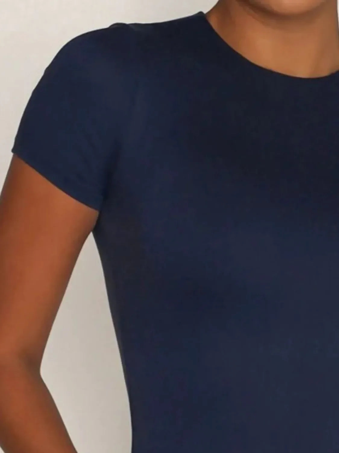 Round Neck Short Sleeve Swim Top - tif-shop24.de