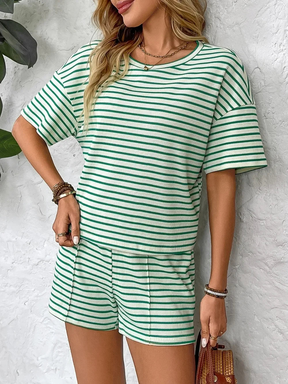 Striped Round Neck Short Sleeve Top and Shorts Set - tif-shop24.de