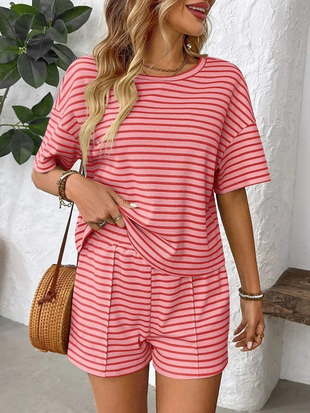 Striped Round Neck Short Sleeve Top and Shorts Set - tif-shop24.de