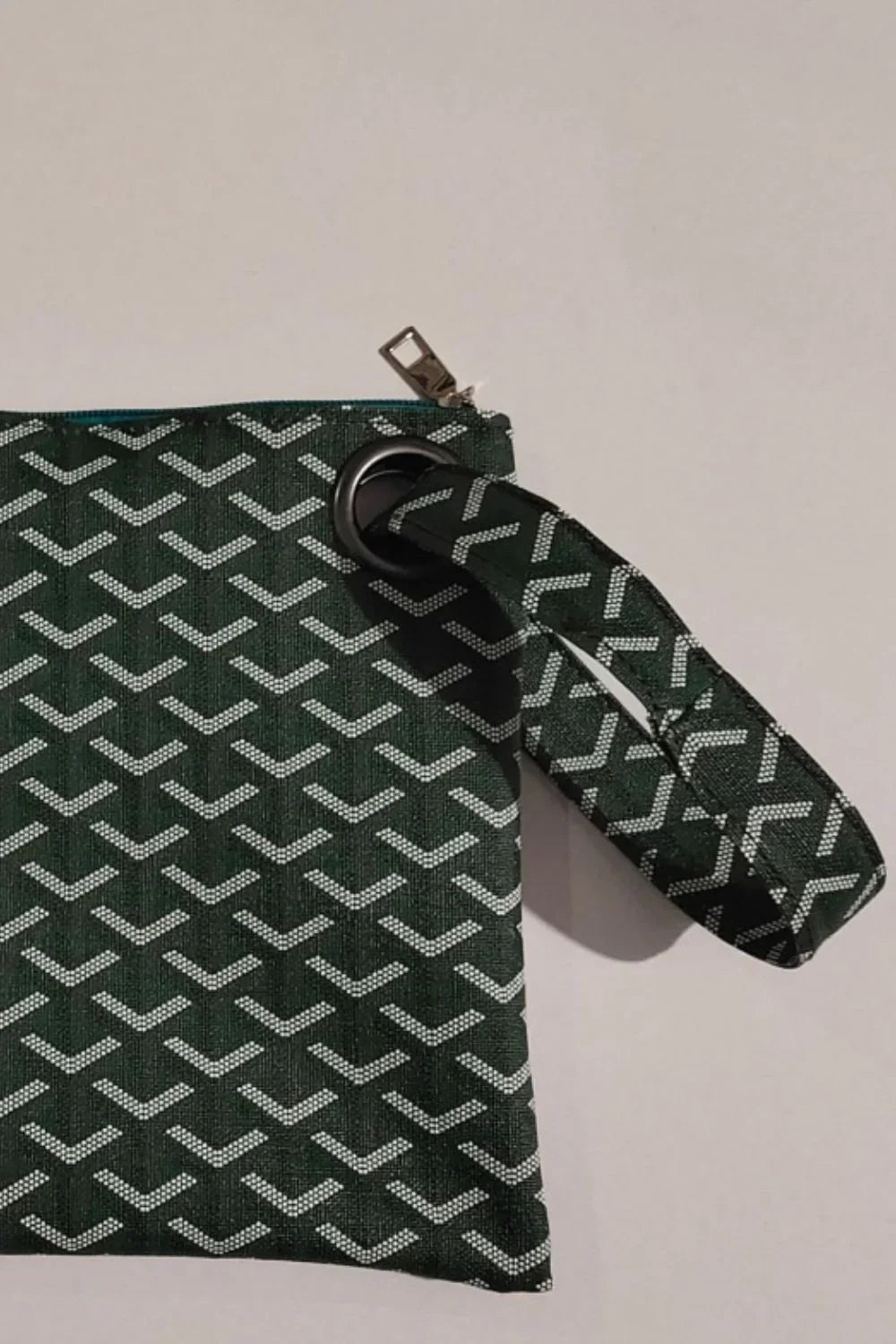 Carry Your Love Plaid Wristlet - tif-shop24.de