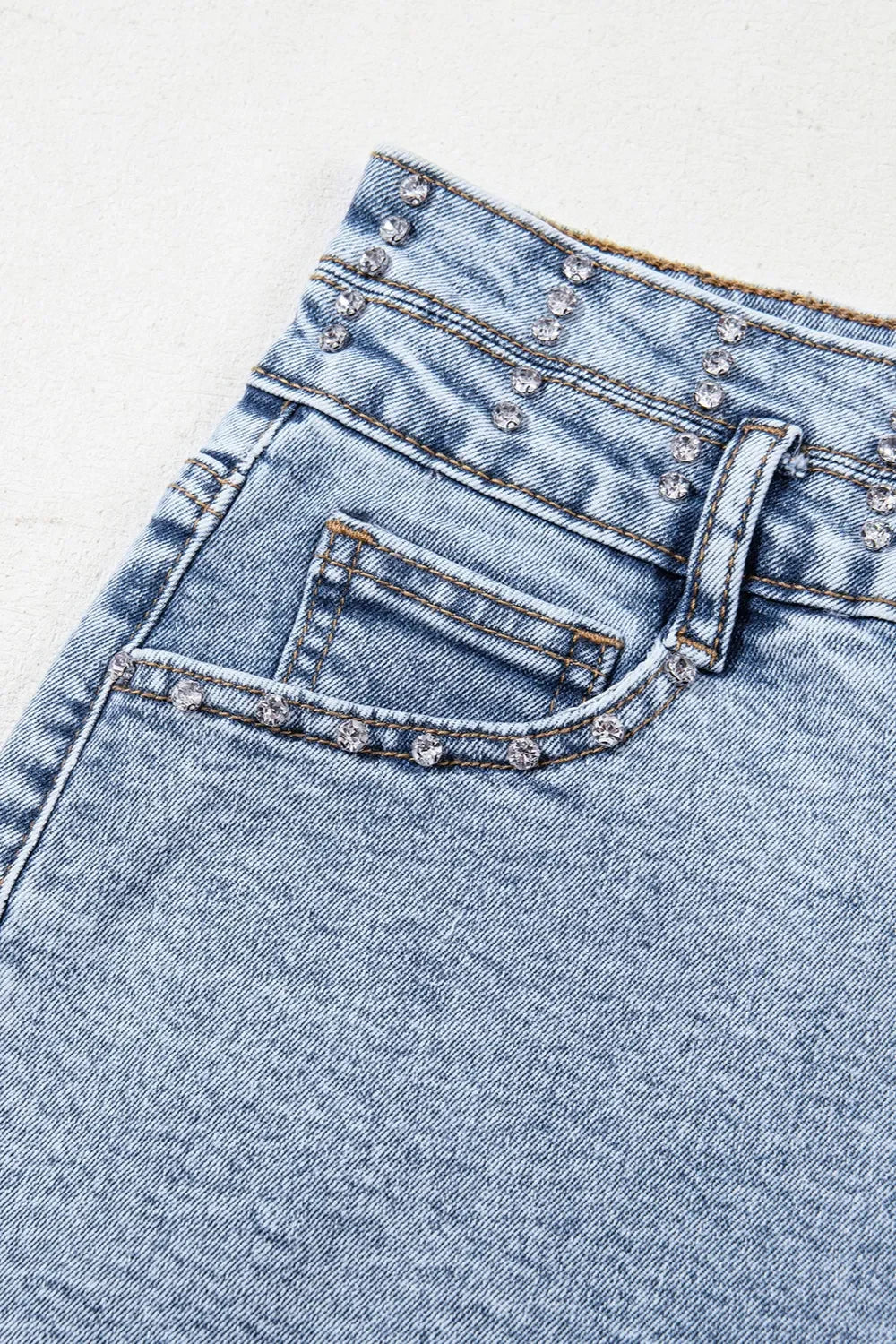 Rhinestone Light Wash Raw Hem High Waist Denim Shorts - tif-shop24.de