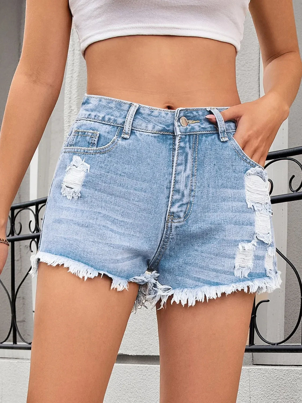 Distressed Raw Hem Denim Shorts - tif-shop24.de