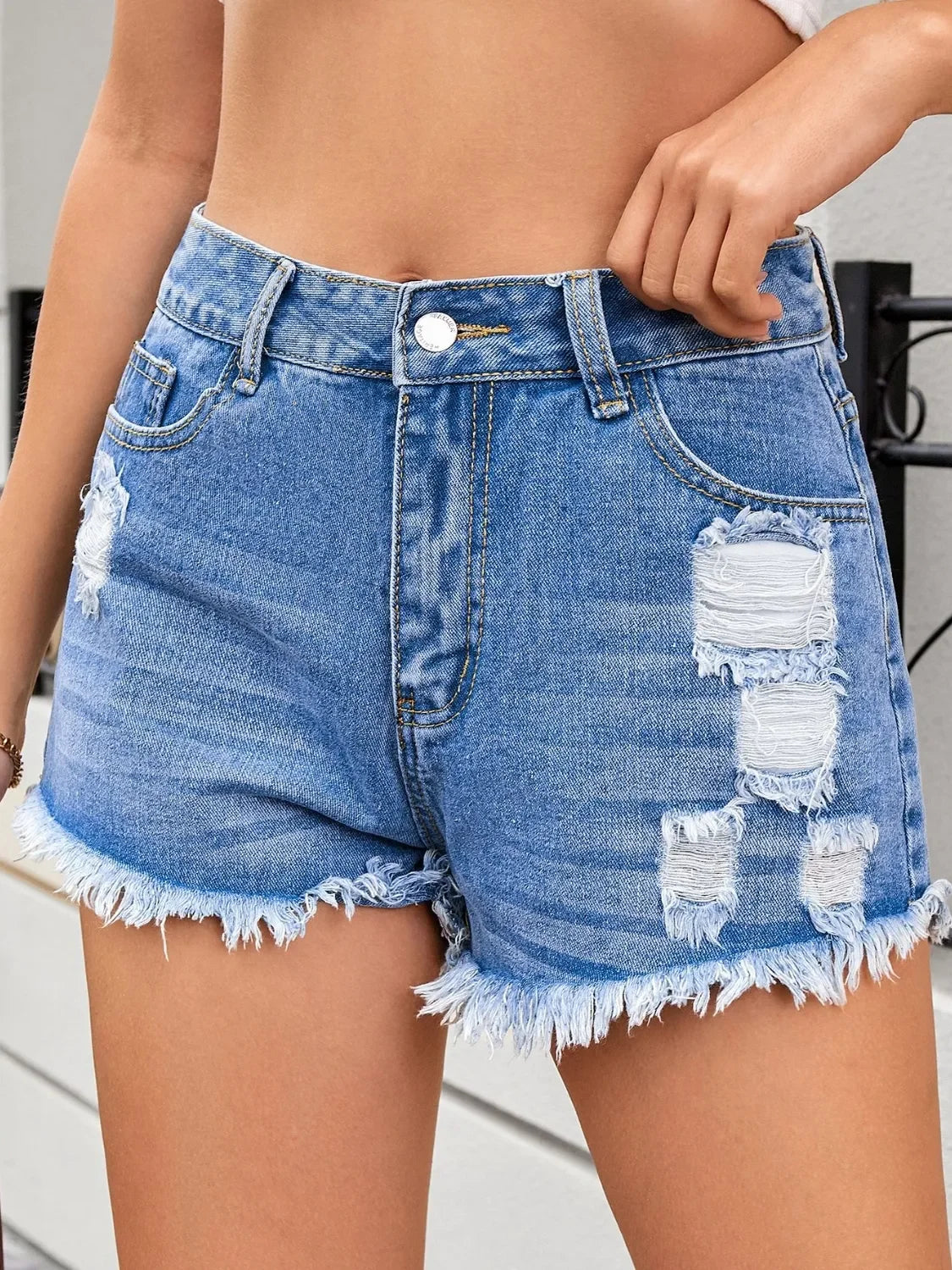Distressed Raw Hem Denim Shorts - tif-shop24.de