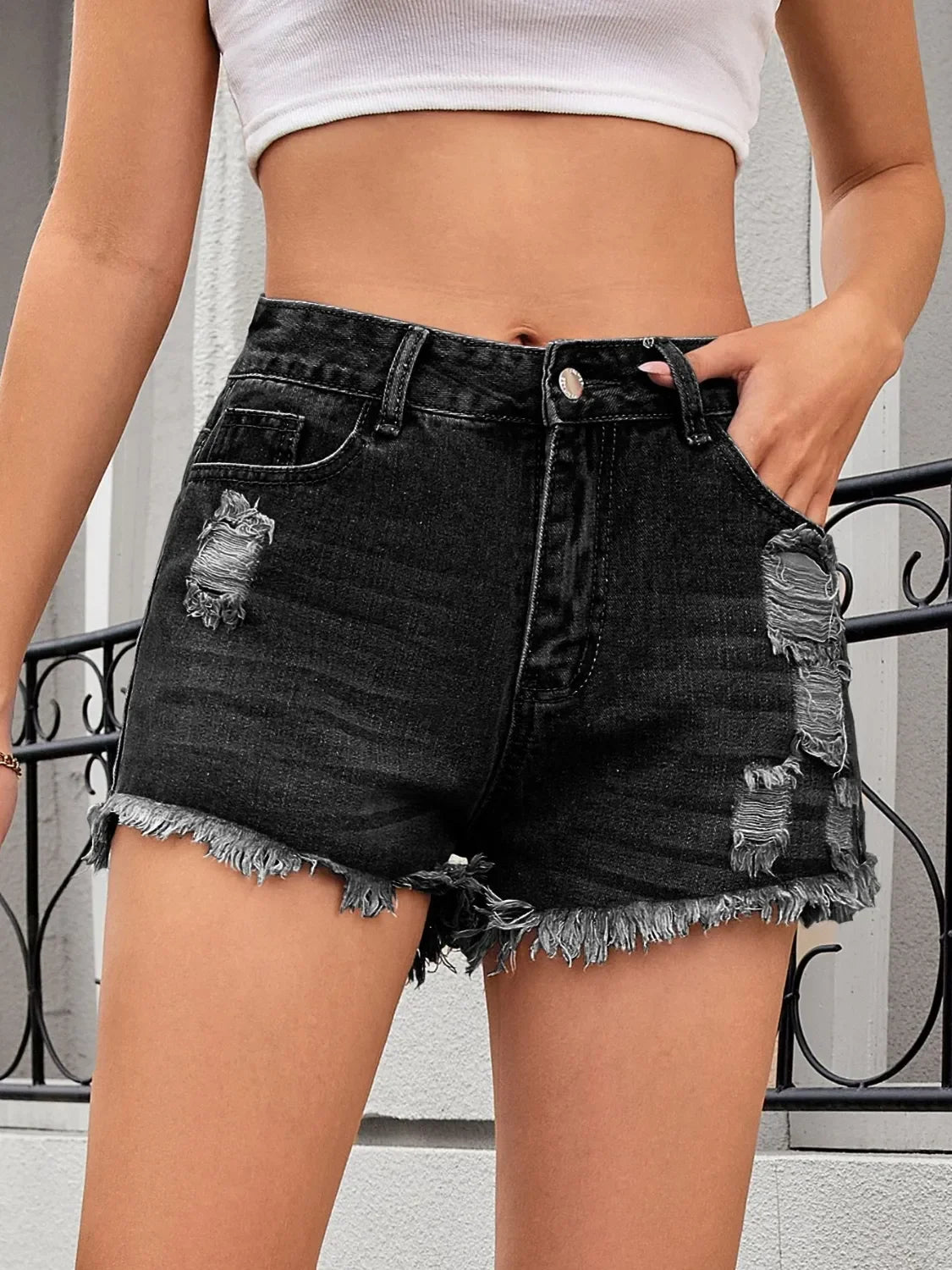 Distressed Raw Hem Denim Shorts - tif-shop24.de